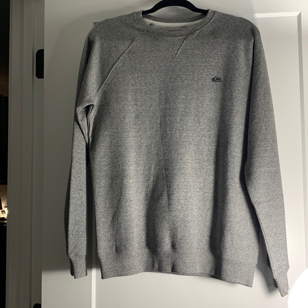 Men’s crew neck- small- never worn